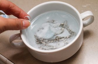 Как почистить серебряную цепочку от черноты